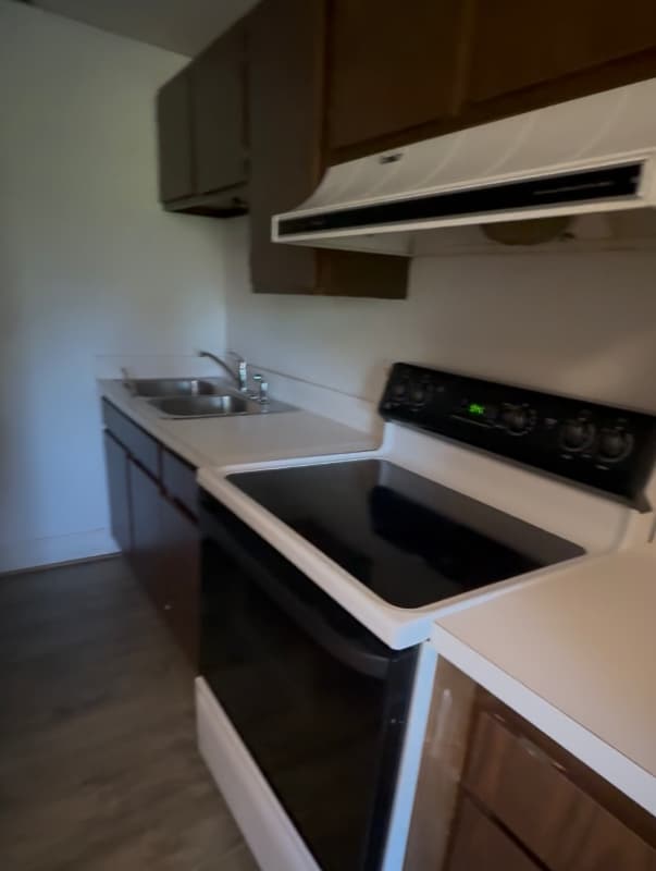 Photo - 1059 Danby Rd Unidad TH8