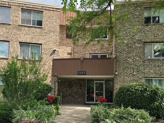 Building Photo - 2650 Brookwood Way Dr Unit 115B