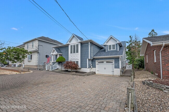 Photo - 15 Seville Dr