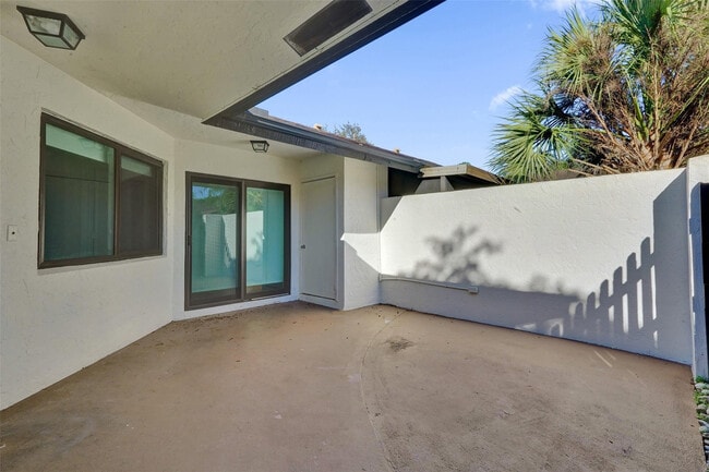 Photo - 8930 SW 19th St