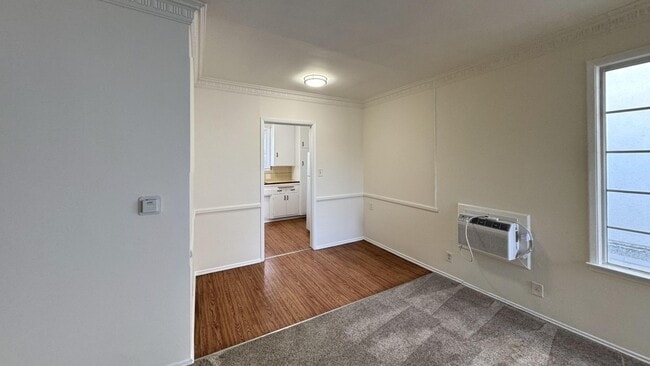 Photo - 244 S Doheny Dr