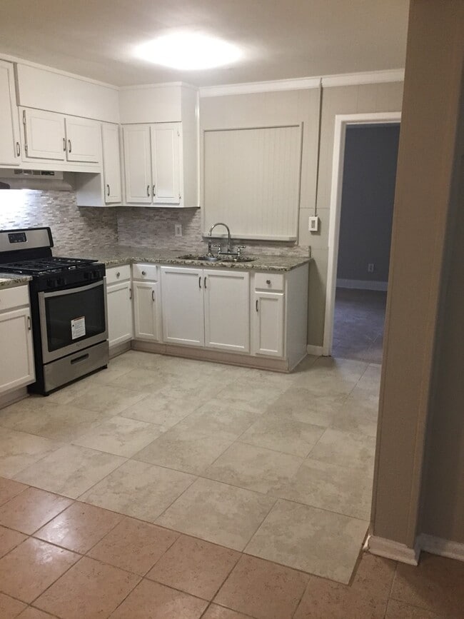 Photo - Don’t Miss Out! Look, Lease, and Live Specials EXTENDED to January 31st!