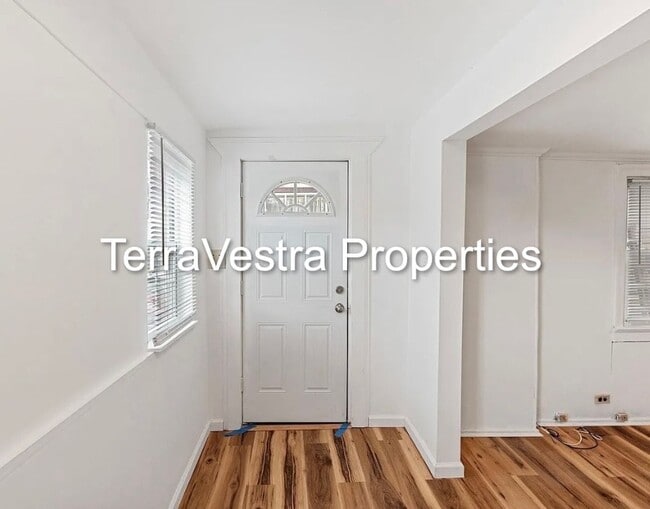 Photo - 2 Bed Single Family in Gloucester City! El...