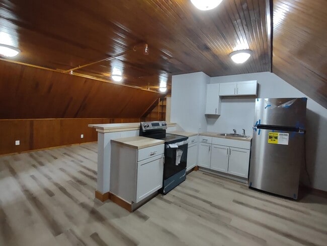 Photo - 109 Pleasant St Unit 302