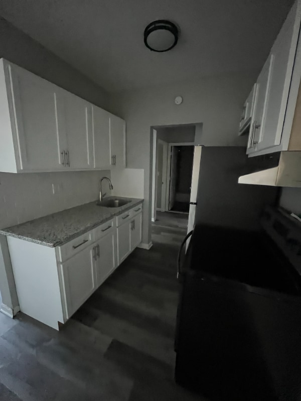 Building Photo - 89 S Whitney St Rental