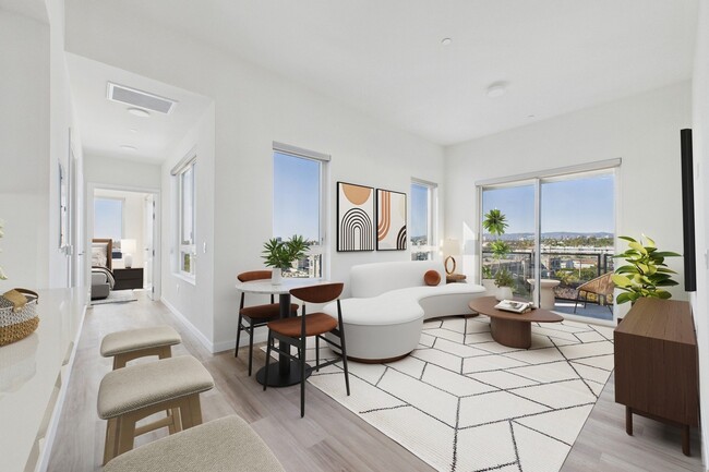 Building Photo - Geneva @ Venice