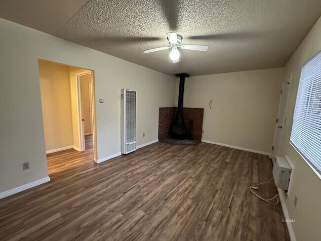 Photo - In Town 1 bedroom apartment with Patio