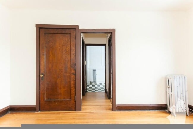 Photo - 2700 N Spaulding Ave