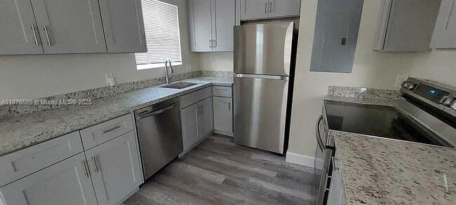 Photo - 1701 NW 13th Ct