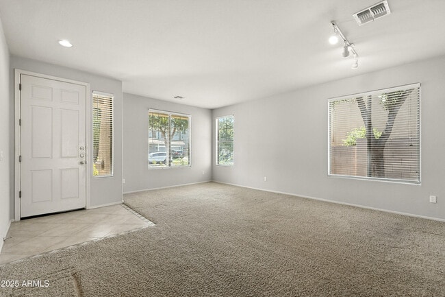 Photo - 4052 E Cullumber St
