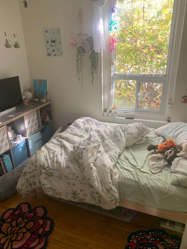 Photo - 301 Barrie St Unit 15