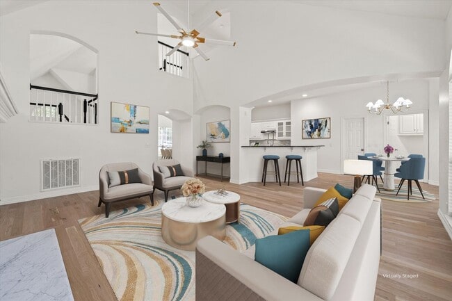 Photo - Exclusive Luxury Lease-124 N Crosstimber T...