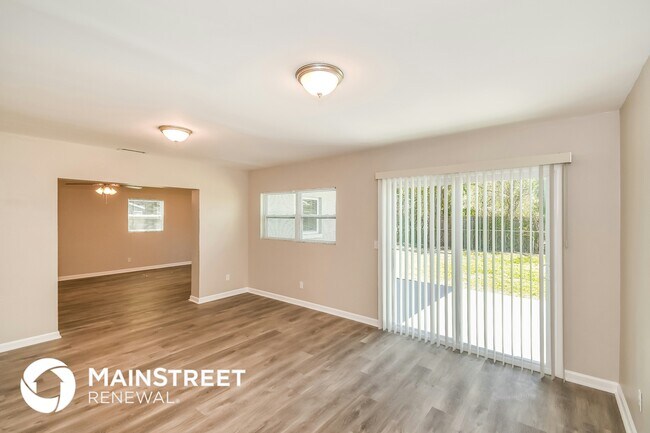 Photo - 10560 Citrus Ln