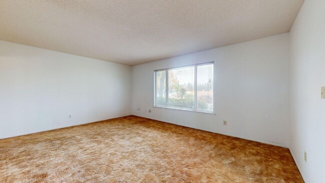 Photo - 827 N Armstrong Ave