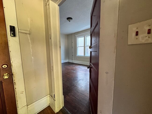 Lobby Door - 606 Woods Ave SW Unit 1