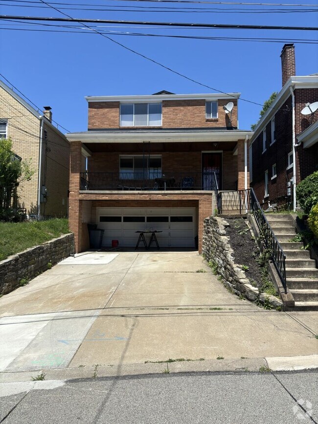 Building Photo - 114 Van Wyck Ave Unit #2 Rental