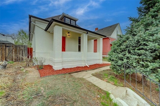 Building Photo - 3136 N Elizabeth St
