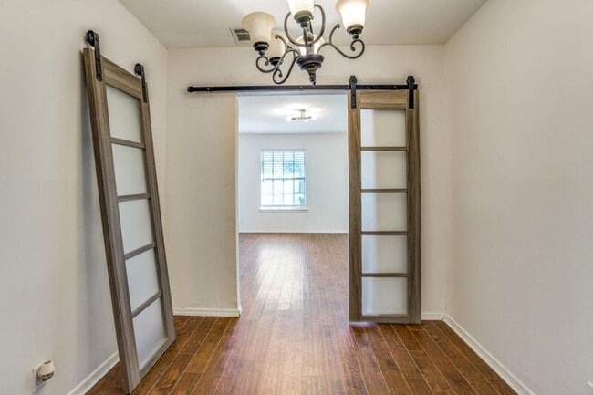 Photo - 530 N Woods St