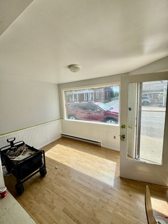 Photo - 209 Prescott St