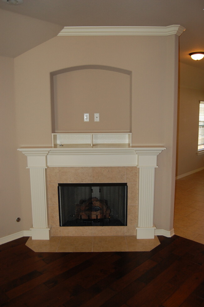 Photo - Adorable 3 Bedroom w/ Excellent Location!