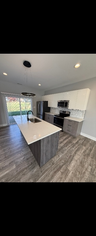 Photo - 420 Breezewood Dr