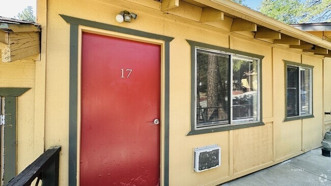 Building Photo - 1BR in Idyllwild Rental