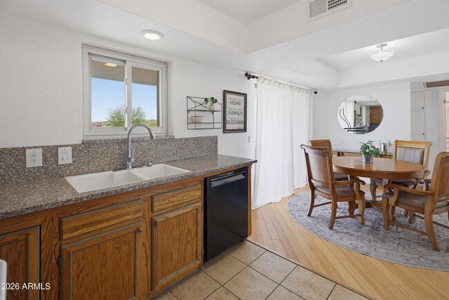 Photo - 16624 E Palisades Blvd Unit 204