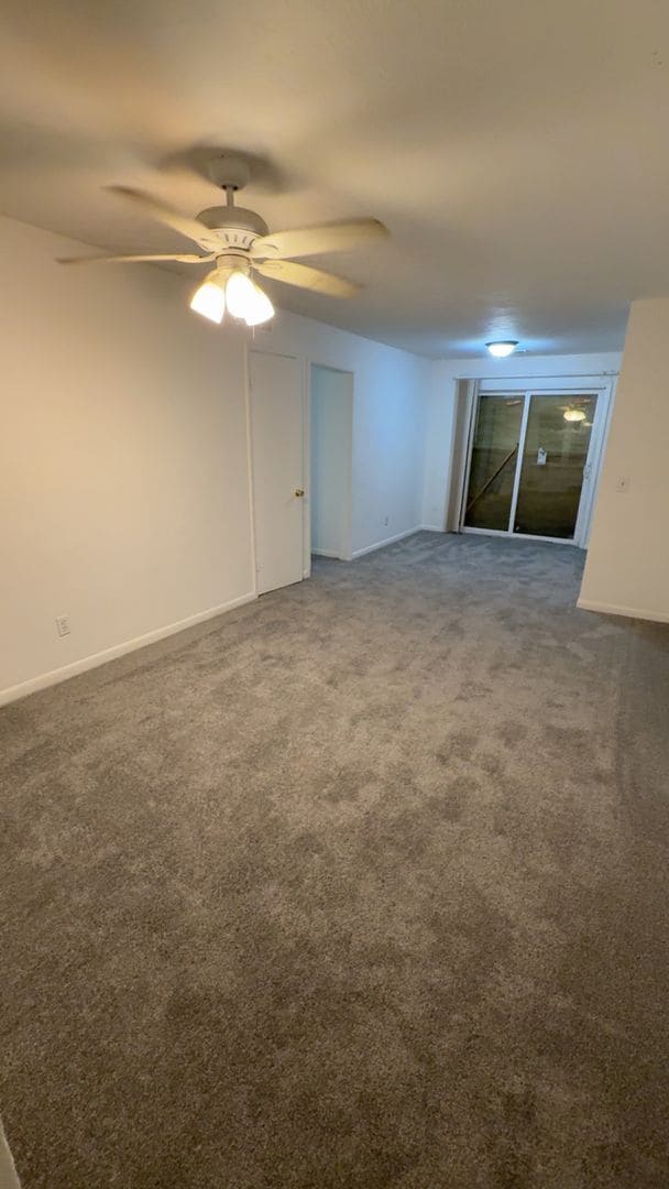 Building Photo - Cozy home with large backyard!