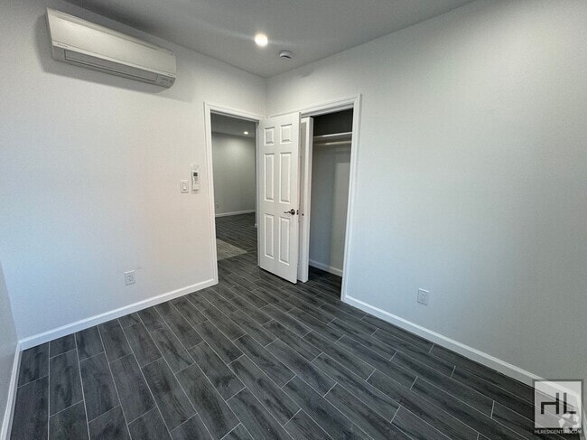Building Photo - ROOSEVELT AVENUE Rental