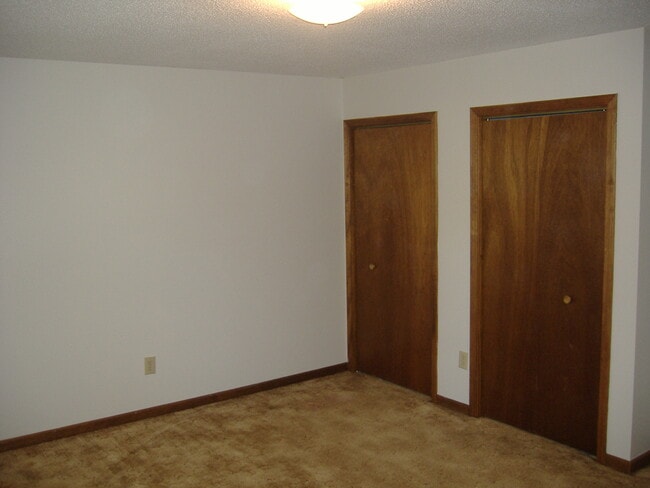 Photo - 619 Johns Creek Rd