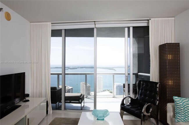 Photo - 475 Brickell Ave Unit 5007