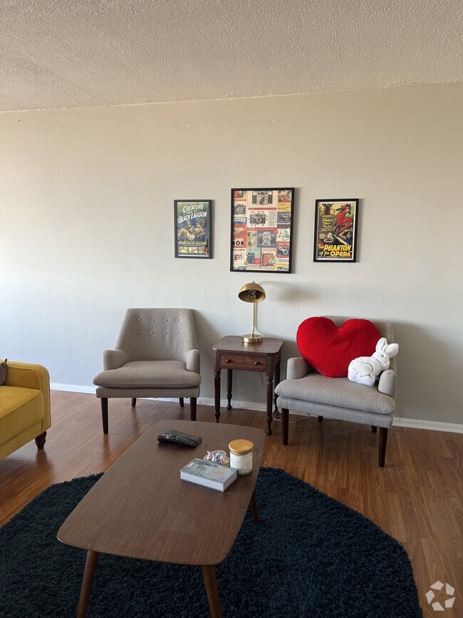 Building Photo - 6301 North Sheridan Road Unit 23E, Shoreline Tower Rental