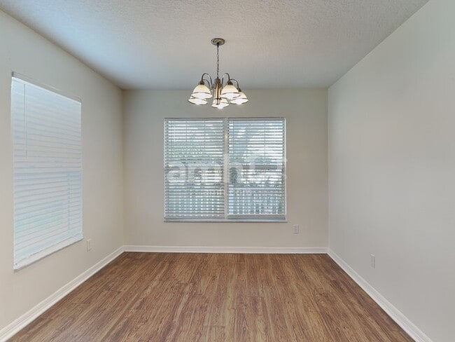 Photo - 1145 Bluegrass Dr