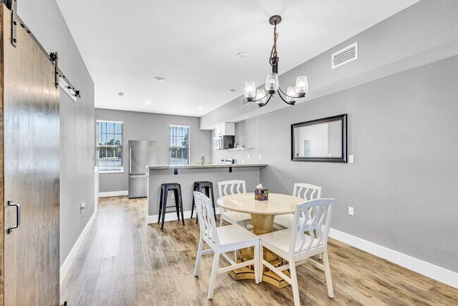 Photo - TDY, Cruisers Welcome!