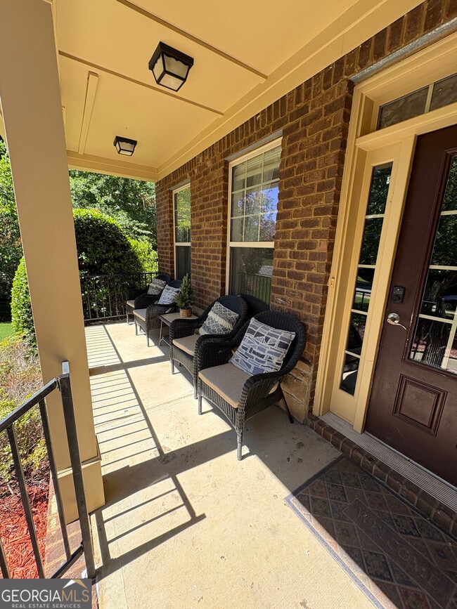 Photo - 180 Village Green Ct SW