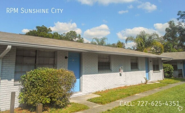 Building Photo - Charming 1-Bedroom Home in Tampa Unit 2007-A