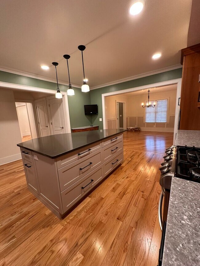 Photo - LARGE THREE BEDROOM HOME - AVAILABLE JUNE ...
