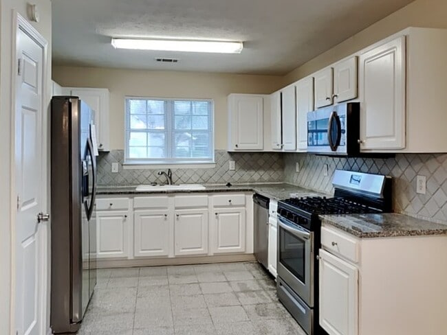 Photo - 761 Sugar Oak Ln