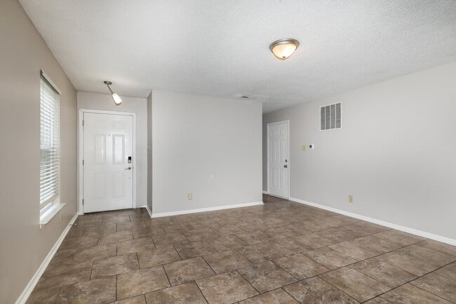 Photo - 6855 Youngberry Dr