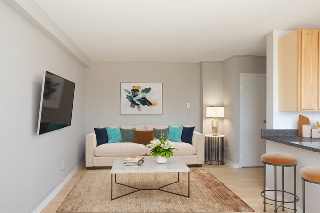1575 Oak