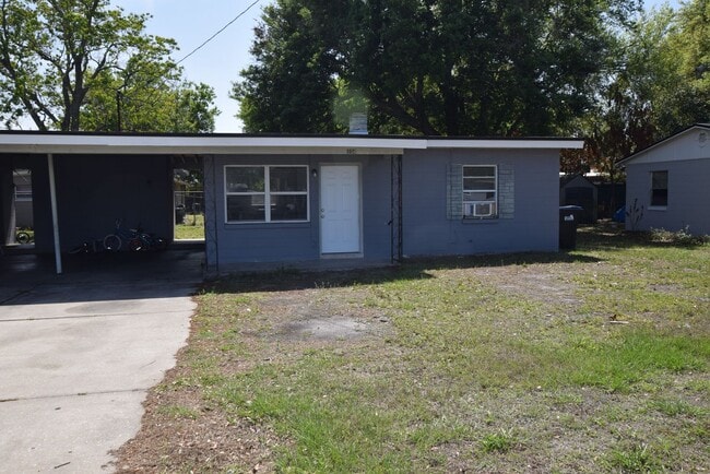 Photo - 104 W Lancaster Rd