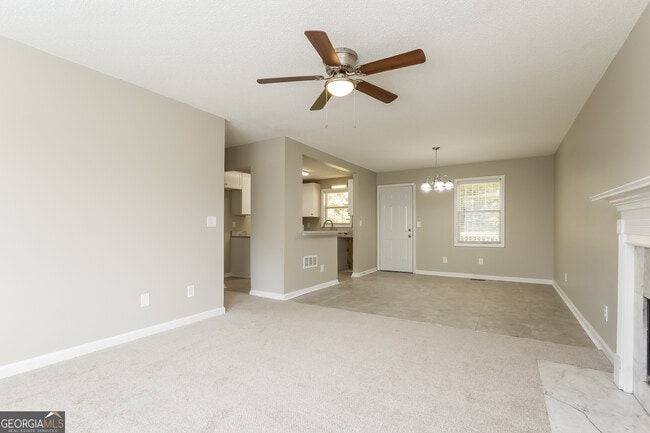 Photo - 219 Hampton Dr