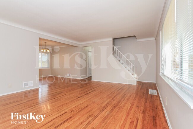 401 Ingram Rd
