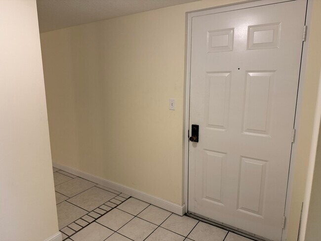 7030 Half Moon Cir Unit 121