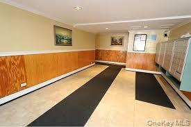 Photo - 87-20 175th St Unidad 5J