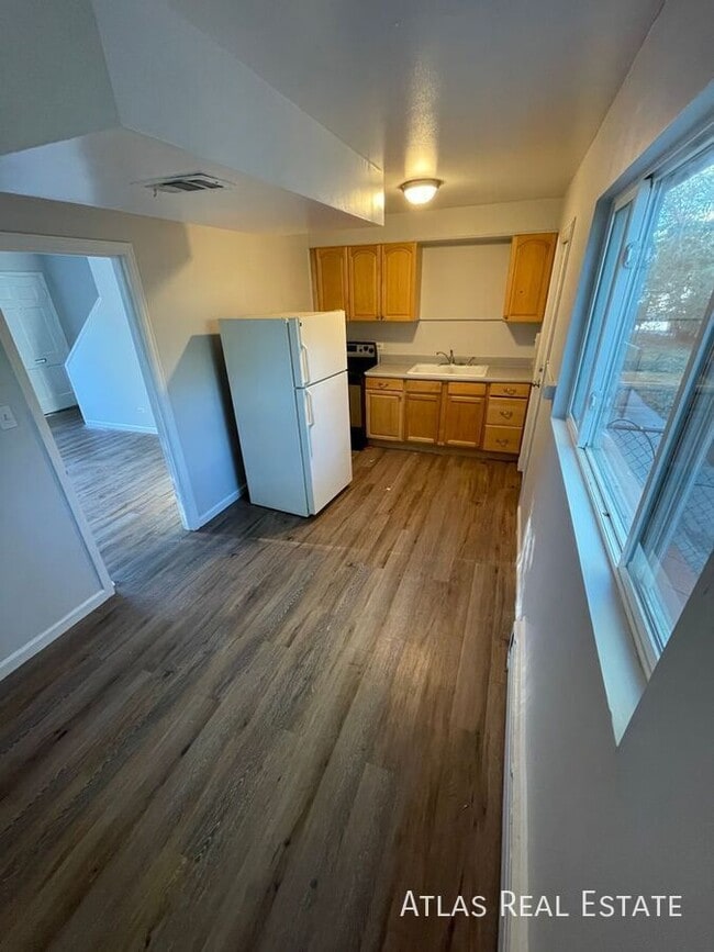 Photo - 1853 W Mosier Pl