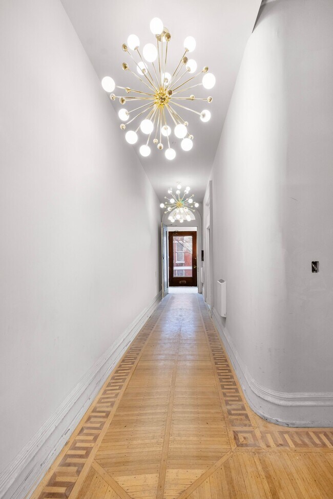 Photo - 333 S 21st St Unidad 4F