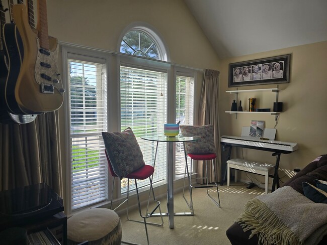 Photo - NEW LISTING!!!!!
