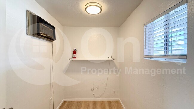 Building Photo - 8602 E Sheridan St