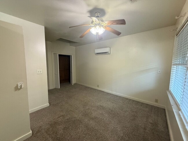 8464 Bayou Fountain Ave